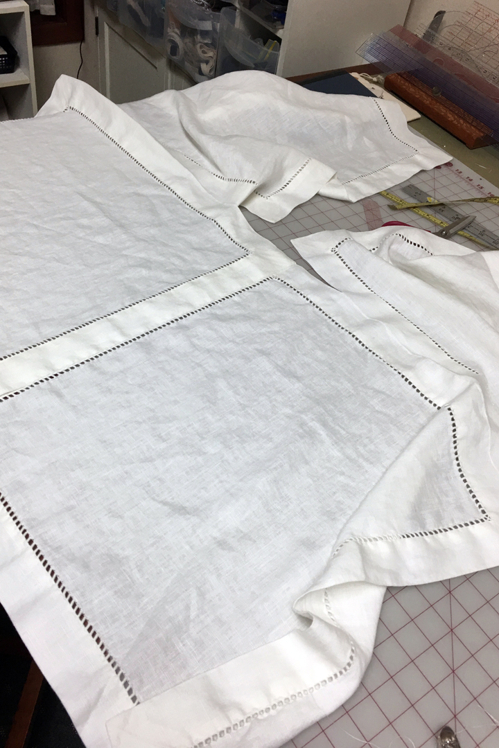 four napkin top joined at the shoulder and back added buttonholes to front