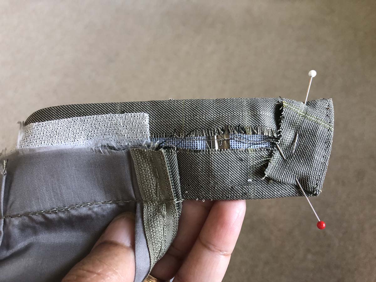 Waistband underlap seam allowance pinned