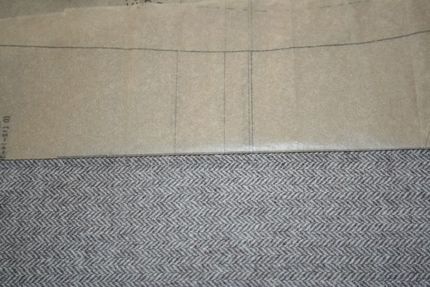 5 Align grain lines on pattern w LG Fabric