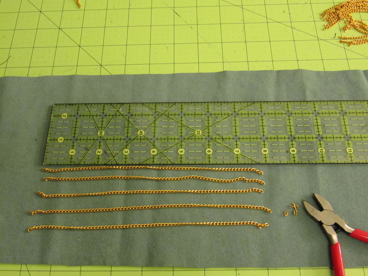 Chain Tassel Step 1