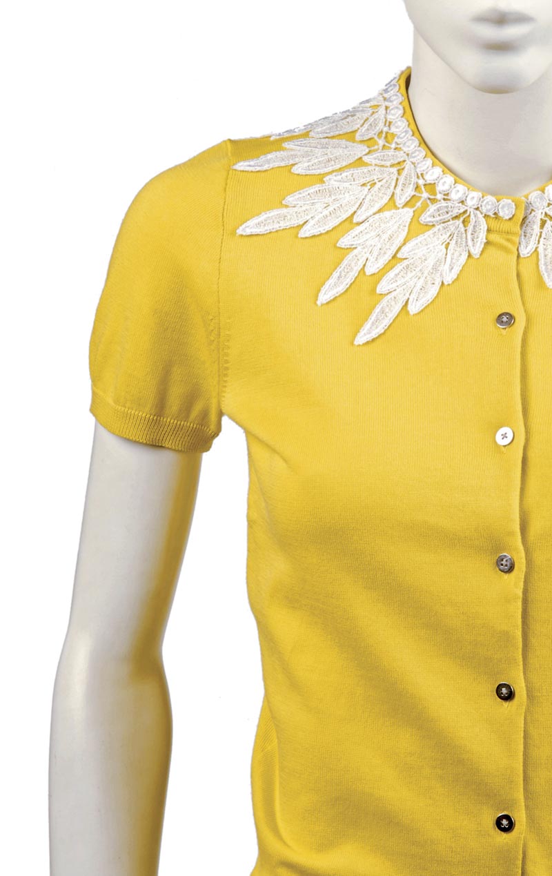 Cardigan embellished with lace
