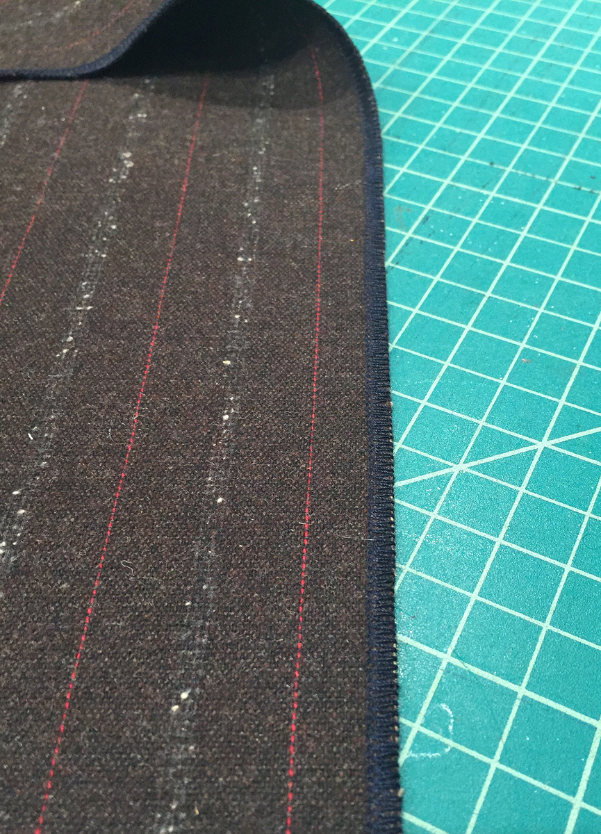 gifts to sew- scarf with long edge finish