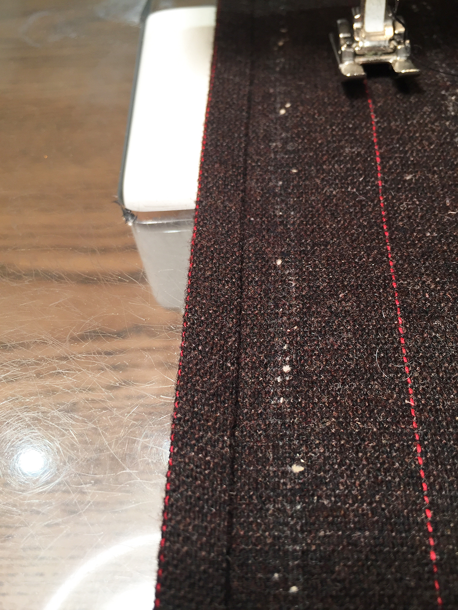 gifts to sew- scarf with long edge finish