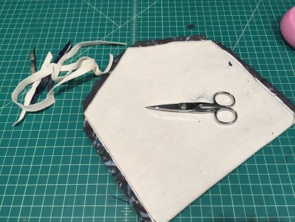 sew envelope clutch